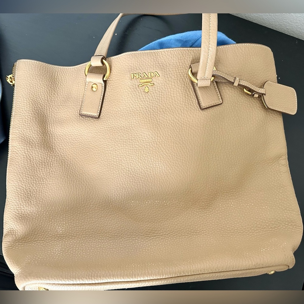 Prada shopping tote brand new